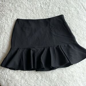 Black Ruffle lined‎ Mini peplum Skirt size small